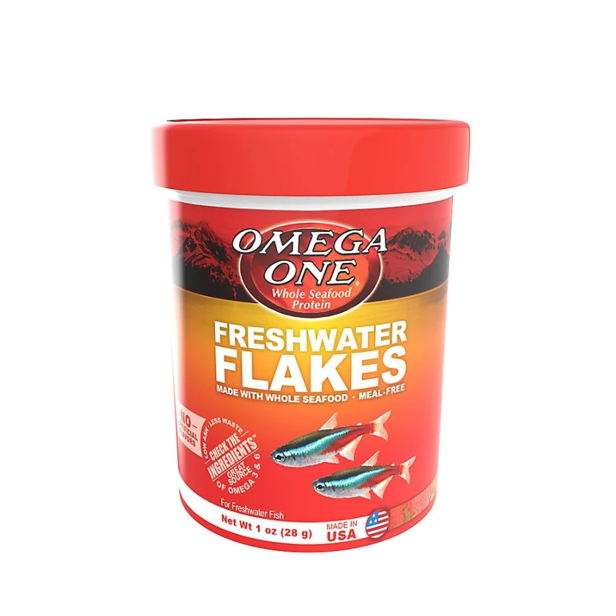 PetSmart OmegaTrade Freshwater Flakes Fish Food for Tropical & Goldfish - High Protein Diet